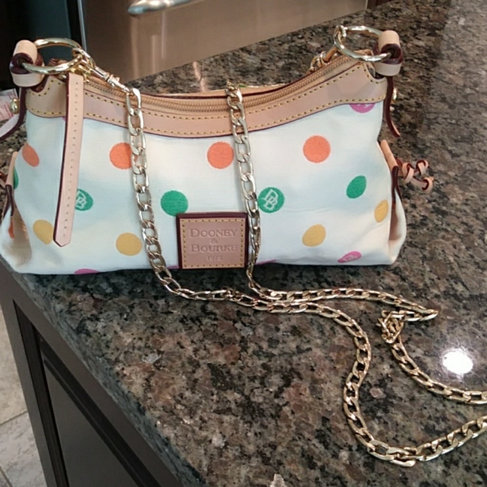Dooney & Bourke**Super Cute** Fun Summer Bag**Crossbody